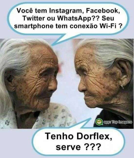 Idosa na rede social