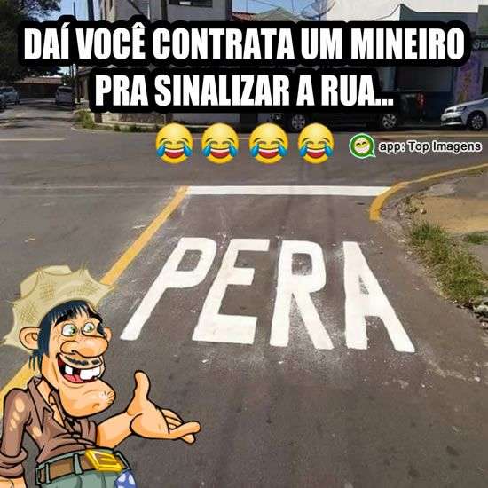 Mineiro sinalizando a rua
